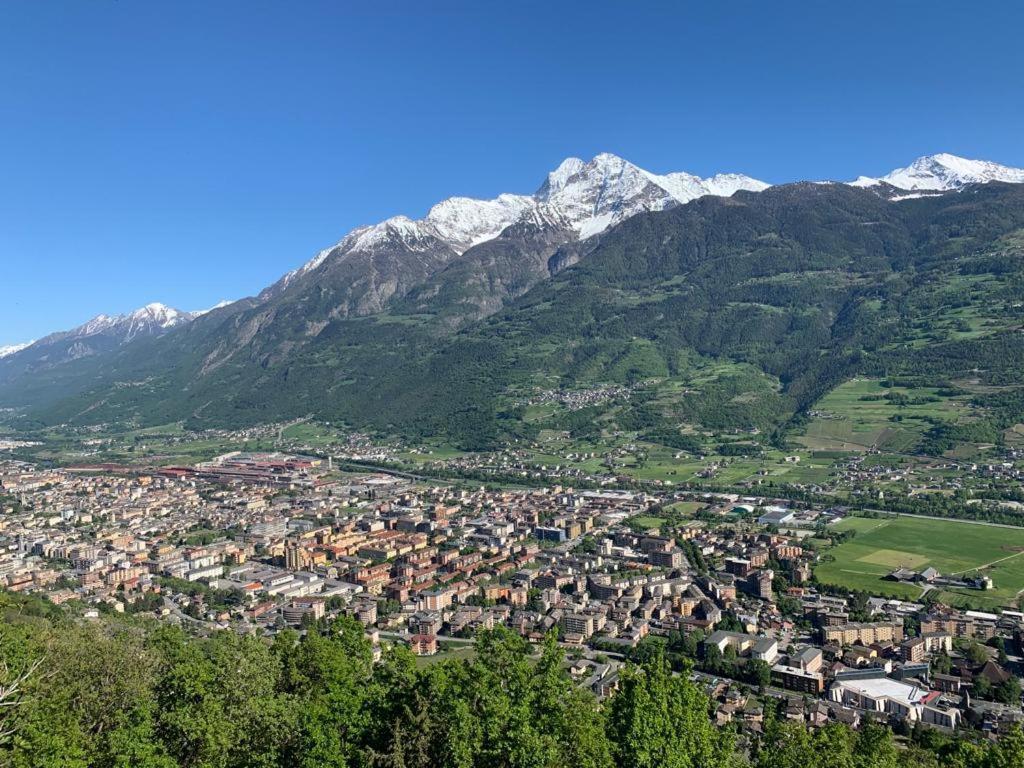 La Stanza Dei Segreti Hotel Aosta Kültér fotó